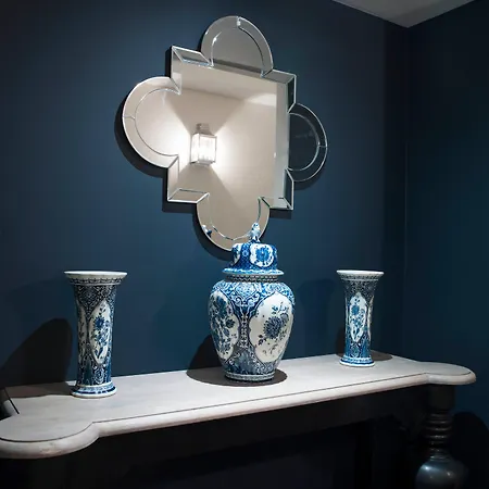 Carlton Ambassador Hotel