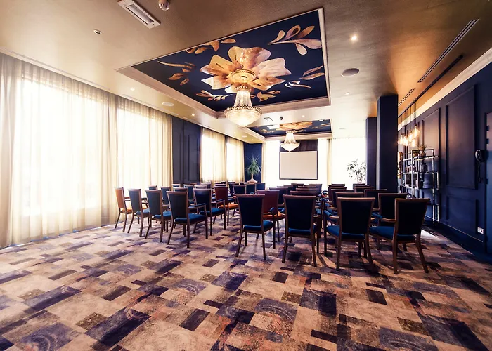 Carlton Ambassador האג