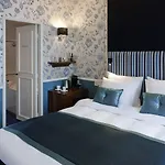 Hotel Carlton Ambassador 4*