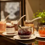 Hotel Carlton Ambassador 4*