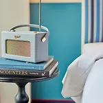 Carlton Ambassador Hotel 4*
