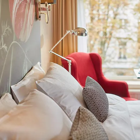 Hotel Carlton Ambassador