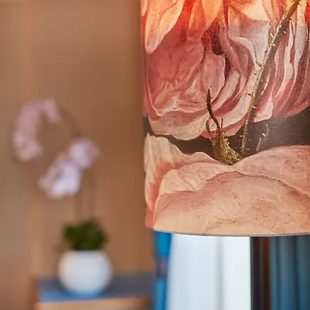 Carlton Ambassador Otel 4*