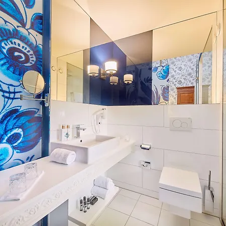 Hotel Carlton Ambassador 4*