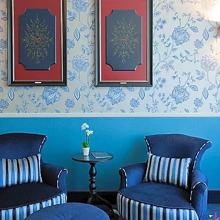 Hotel Carlton Ambassador 4*