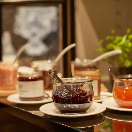 Hotel Carlton Ambassador 4*