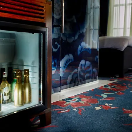 Carlton Ambassador Lahey