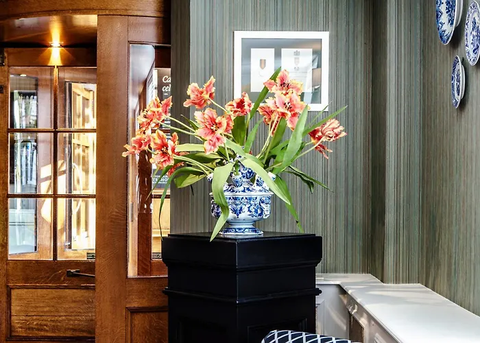 Carlton Ambassador 4*