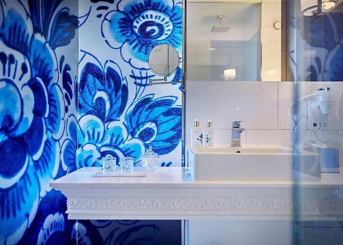 Carlton Ambassador 4*