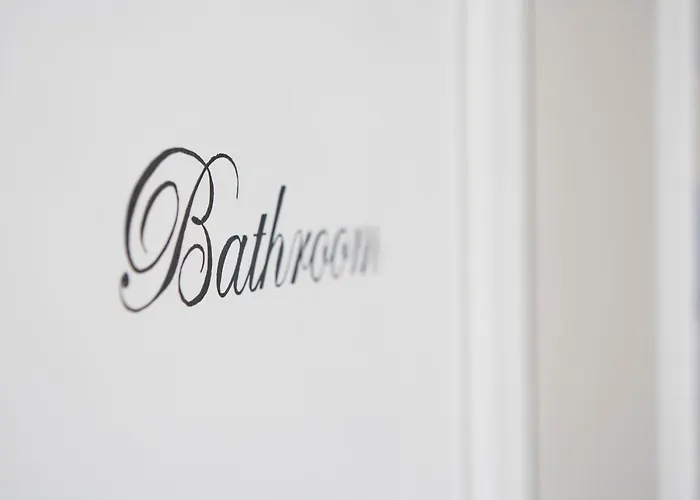 Carlton Ambassador 酒店 4*