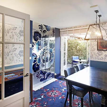 Carlton Ambassador 4*