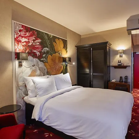 Carlton Ambassador Отель 4*